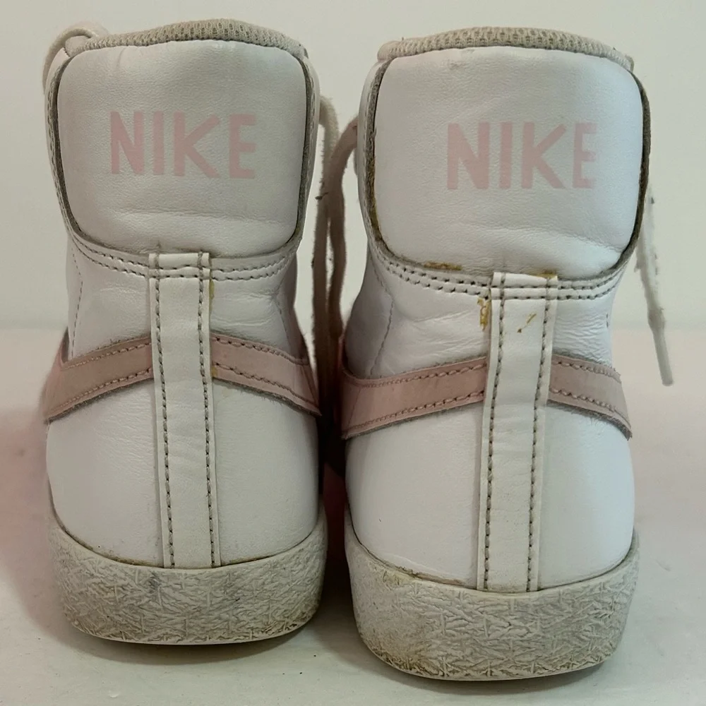 Nike Blazers White and Pink Youth 5.5 Women’s 7